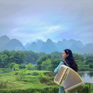 湖南美女激情片
